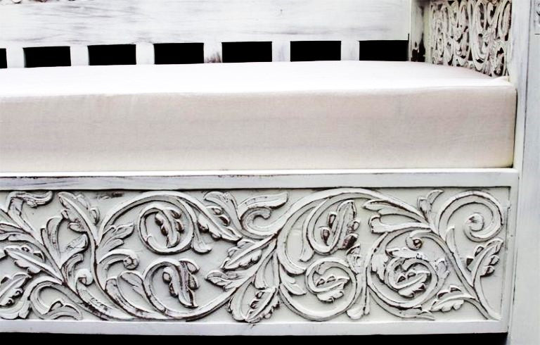 Dalia Hand Carved Indian Solid Wooden Daybed