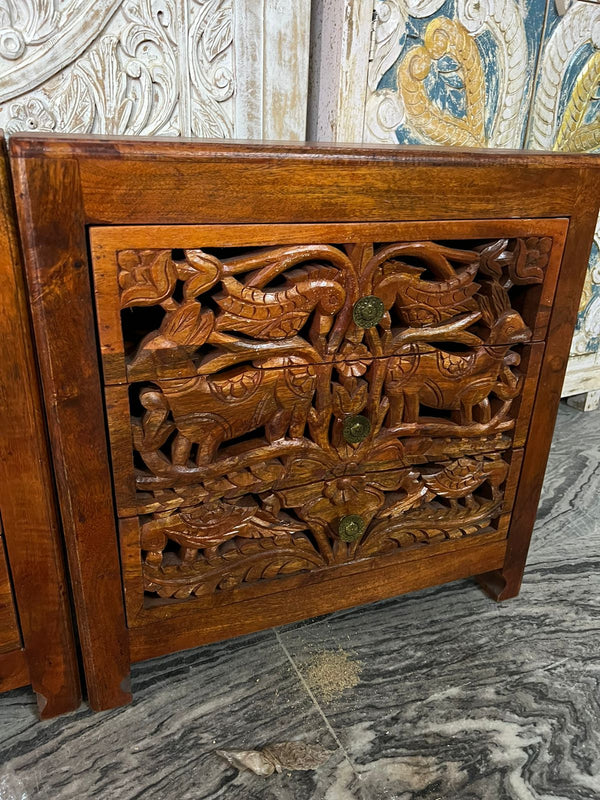 Shajahan Deer Hand Carved Bedside Table