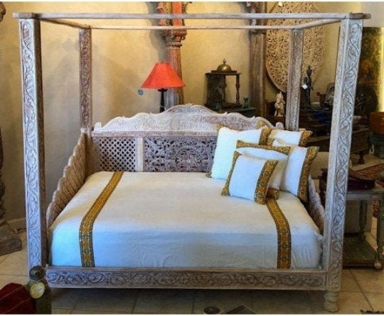 Hand Carved Solid Wooden Canopy Daybed / Hand Made Daybed