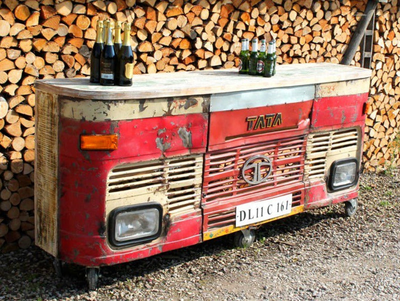 Gabinete de bar de vinos de madera estilo camión